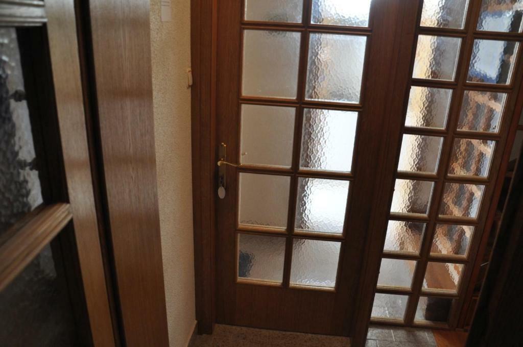 Apartment Katnic 1-2-3 ซริกเวนิซา ภายนอก รูปภาพ